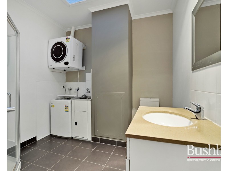 6 Yorktown Square, Launceston TAS 7250