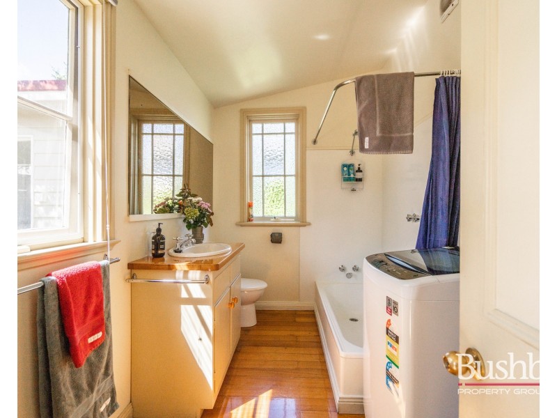 4 Ross Avenue., Invermay TAS 7248