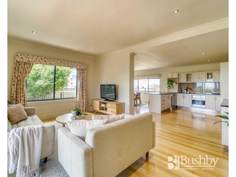 54 Lachlan Parade, Trevallyn TAS 7250