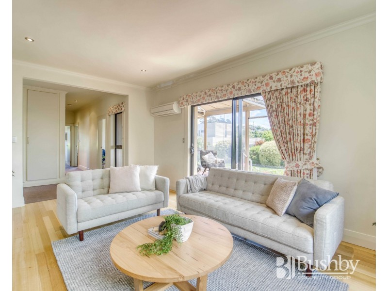 54 Lachlan Parade, Trevallyn TAS 7250