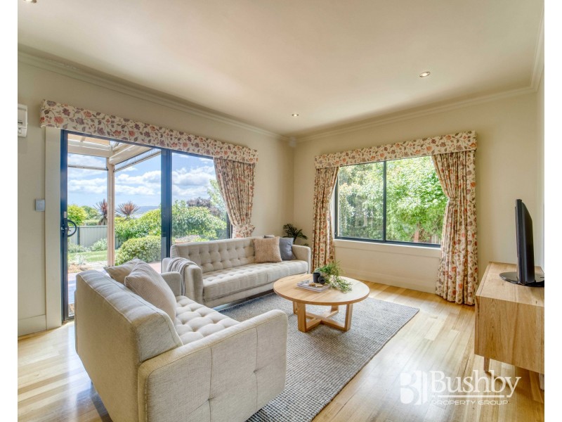 54 Lachlan Parade, Trevallyn TAS 7250