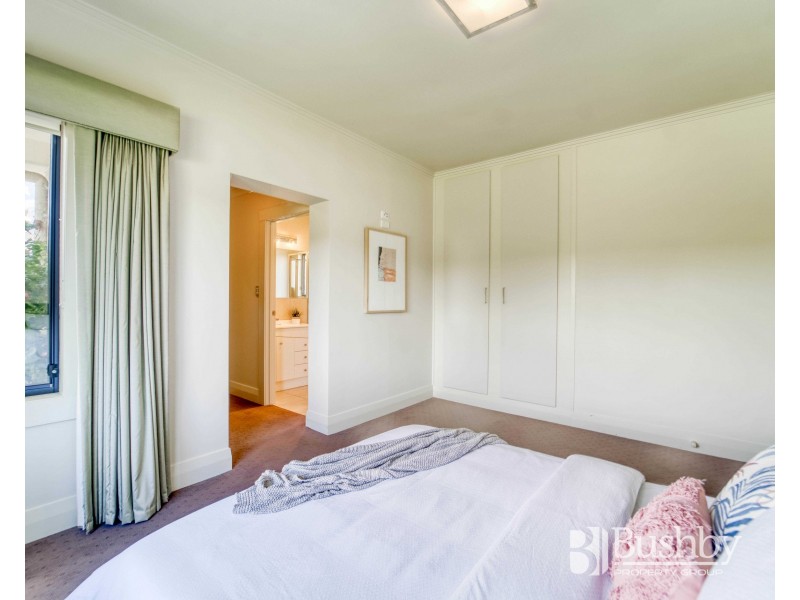 54 Lachlan Parade, Trevallyn TAS 7250
