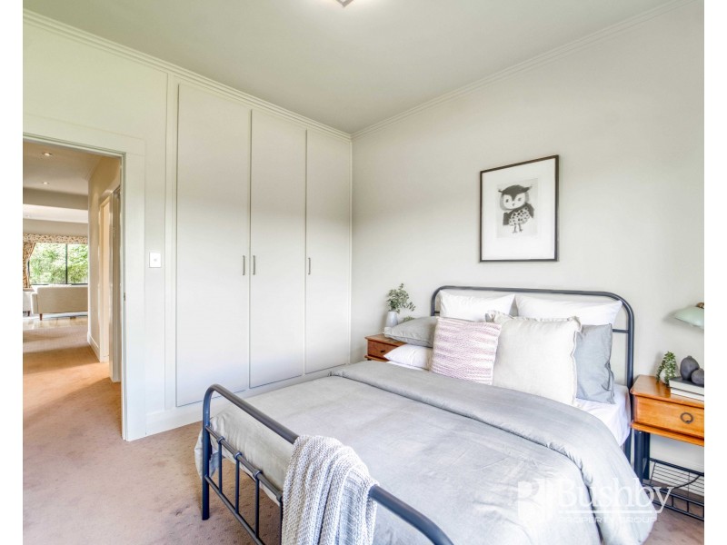 54 Lachlan Parade, Trevallyn TAS 7250