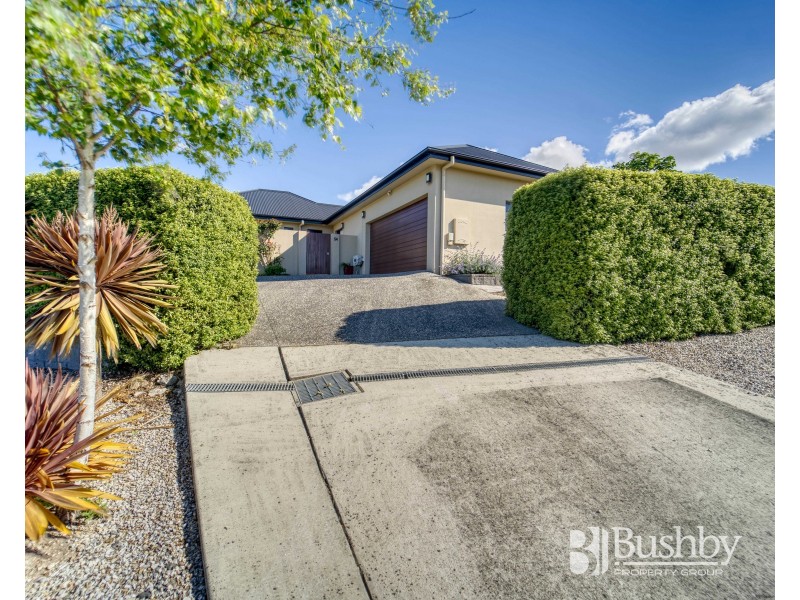 54 Lachlan Parade, Trevallyn TAS 7250