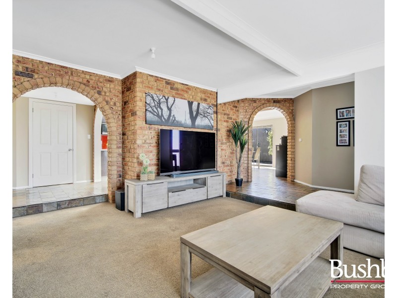 8 Rondora Court, Newnham TAS 7248