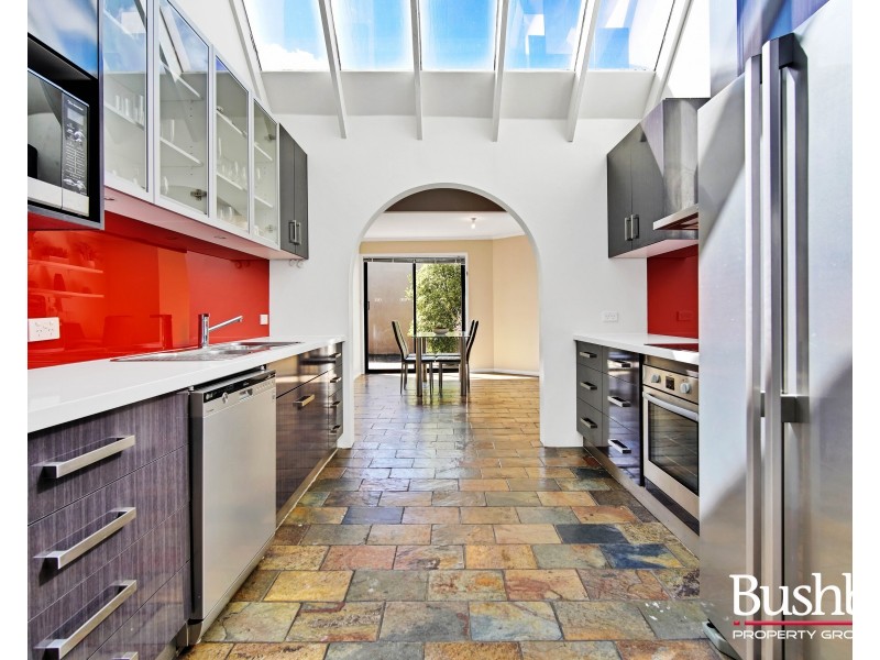 8 Rondora Court, Newnham TAS 7248