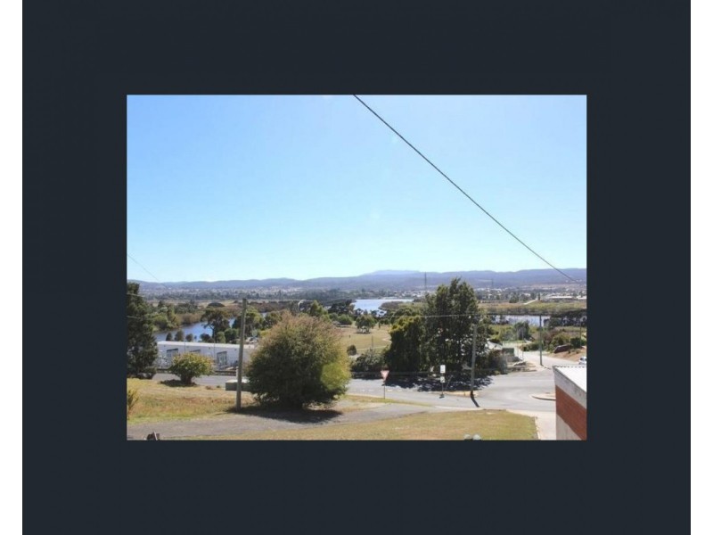 1/105 Forest Road, Trevallyn TAS 7250