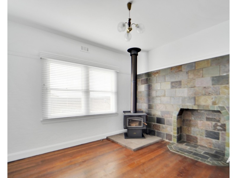 24 Bond Street, Kings Meadows TAS 7249