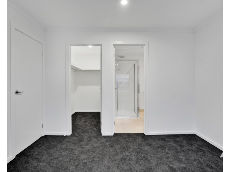 9 Garland Grove, Youngtown TAS 7249