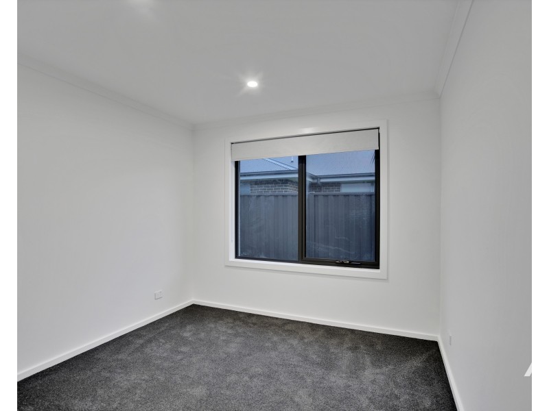 9 Garland Grove, Youngtown TAS 7249