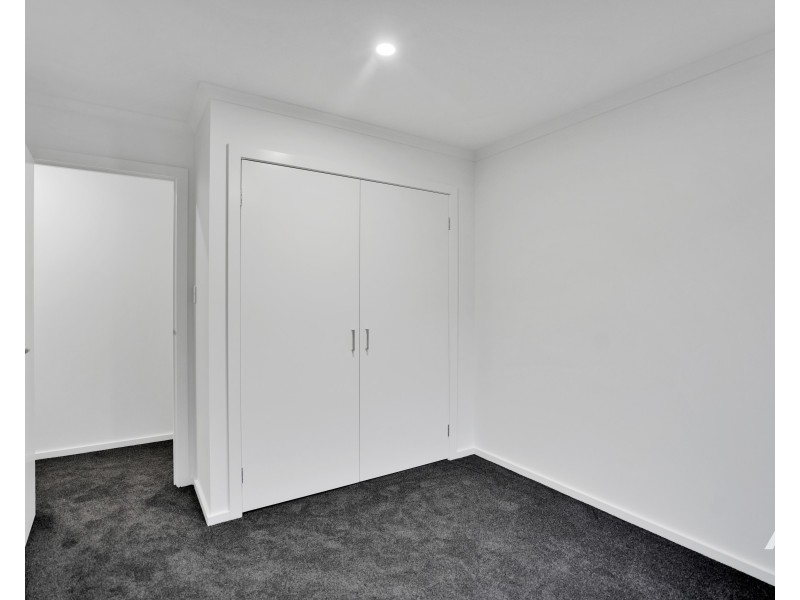 9 Garland Grove, Youngtown TAS 7249