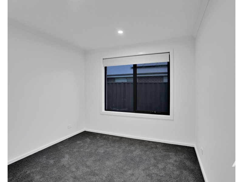 9 Garland Grove, Youngtown TAS 7249