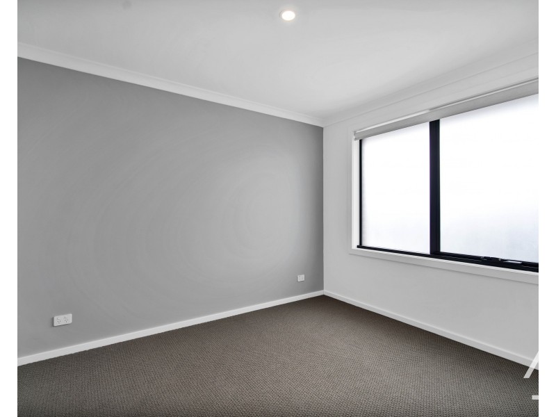 1/12 Garland Grove, Youngtown TAS 7249