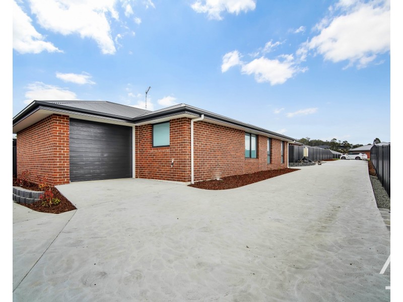 1/12 Garland Grove, Youngtown TAS 7249