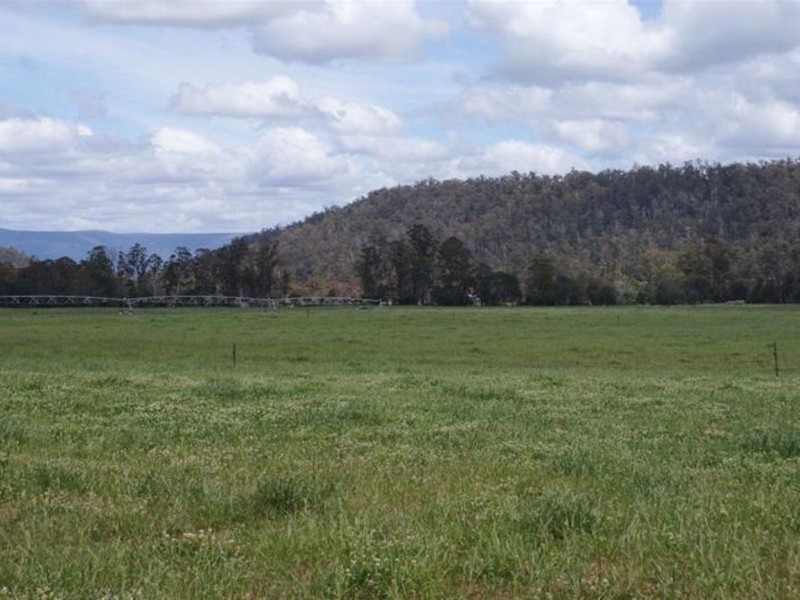 14439 Highland Lakes Road, Deloraine TAS 7304