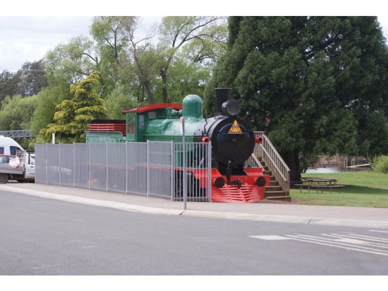 17 West Parade, Deloraine TAS 7304