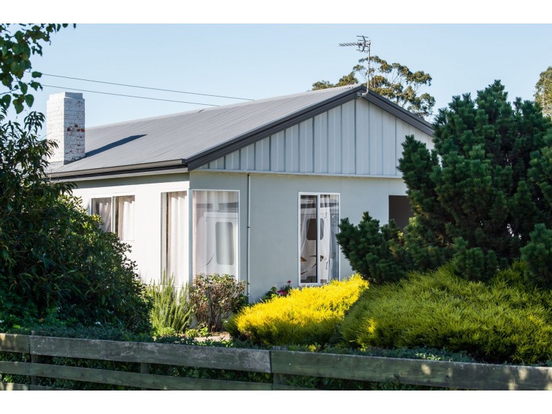 72 Meander Valley Road, Westbury TAS 7303