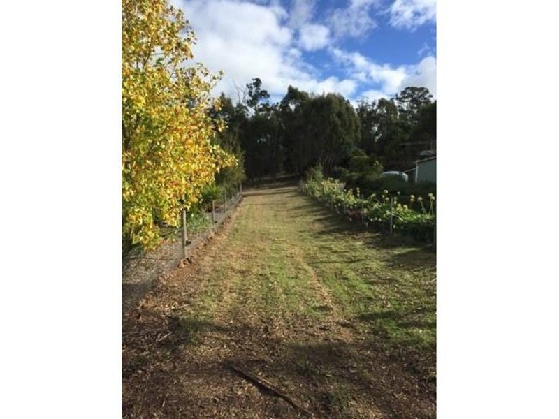 18 Pleasant Hills Drive, Grindelwald TAS 7277