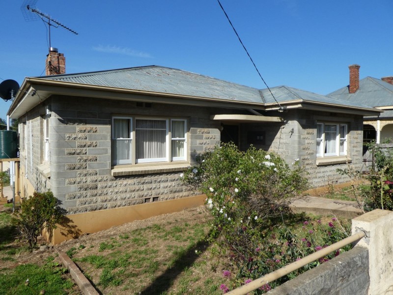 19 West Barrack Street, Deloraine TAS 7304