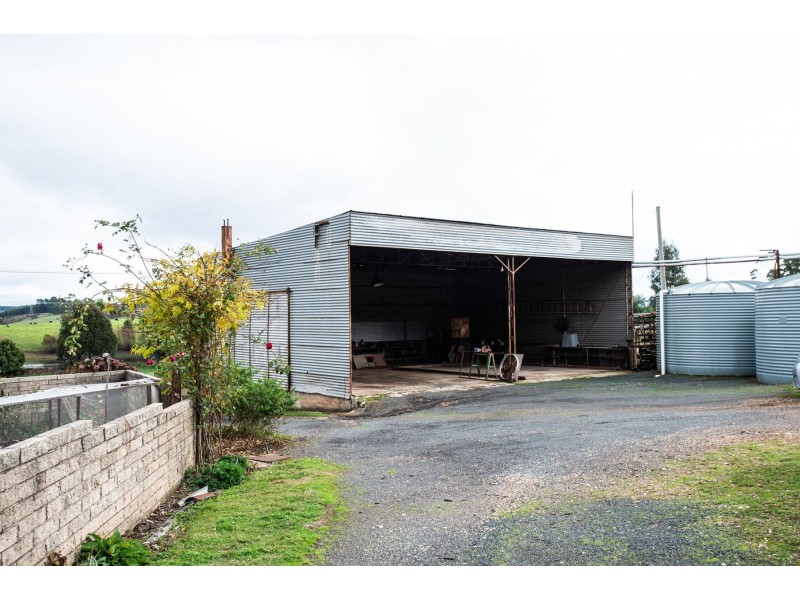 5588 Bass Highway, Elizabeth Town TAS 7304