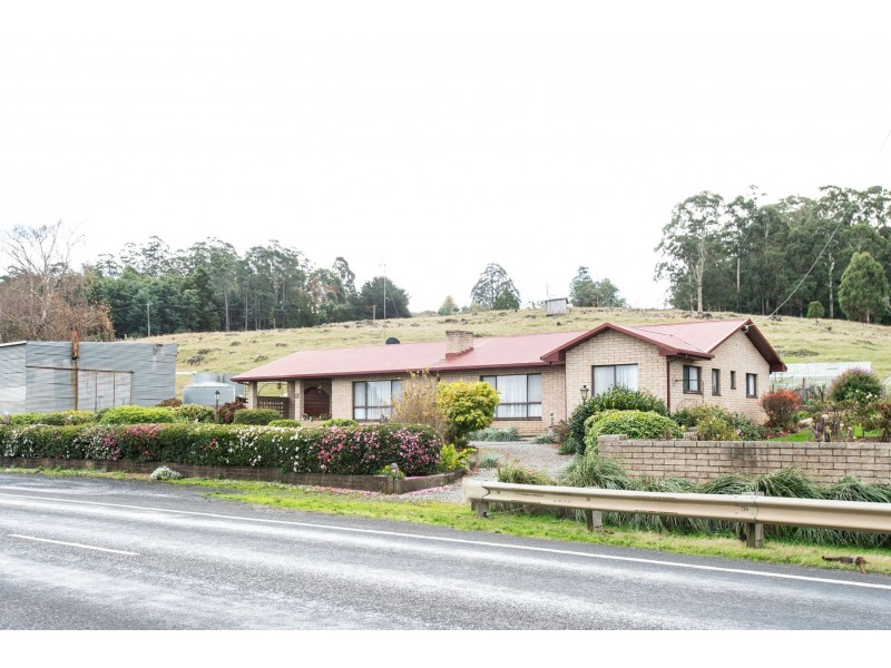 5588 Bass Highway, Elizabeth Town TAS 7304