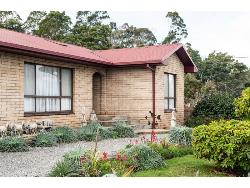 5588 Bass Highway, Elizabeth Town TAS 7304