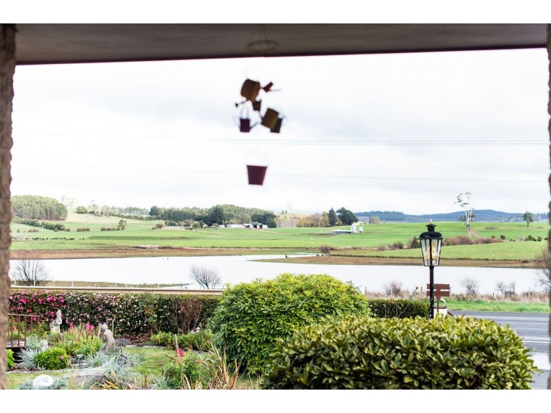 5588 Bass Highway, Elizabeth Town TAS 7304