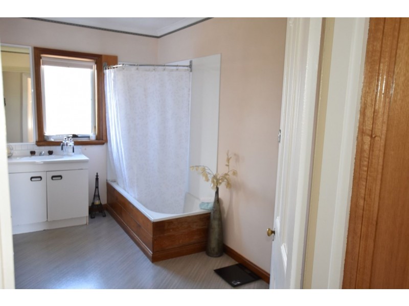 70 West Goderich Street, Deloraine TAS 7304