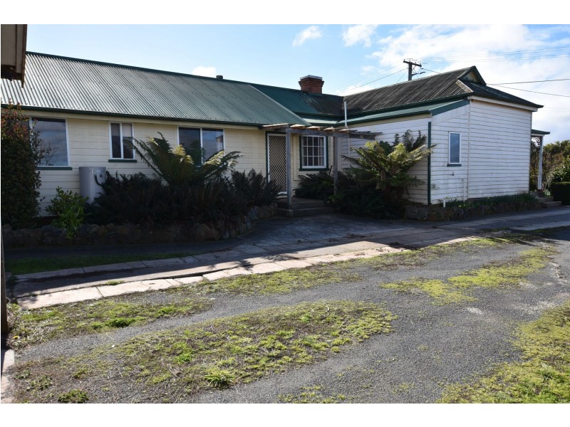 70 West Goderich Street, Deloraine TAS 7304