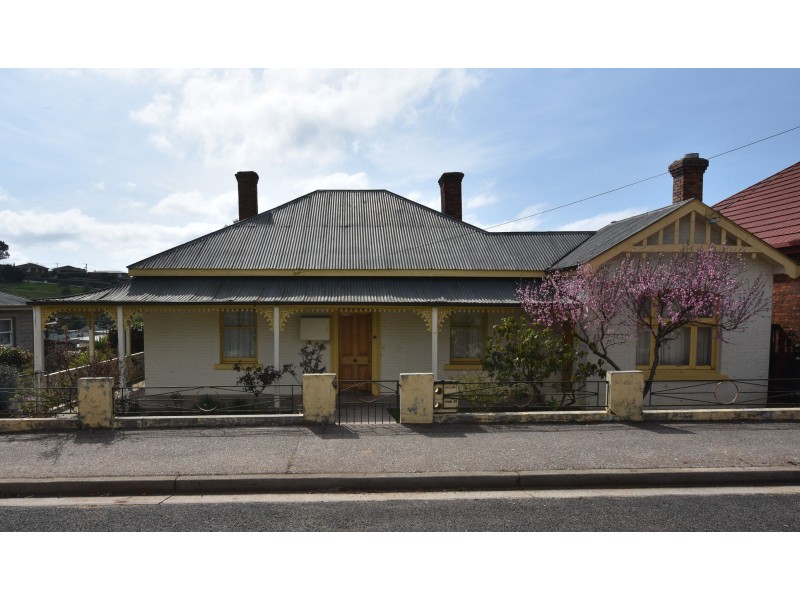 17 West Barrack Street., Deloraine TAS 7304