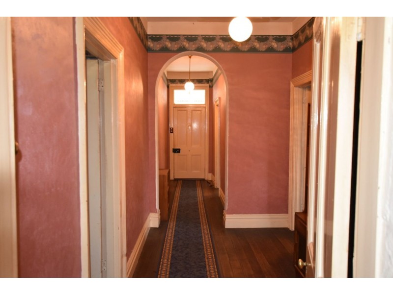 17 West Barrack Street., Deloraine TAS 7304