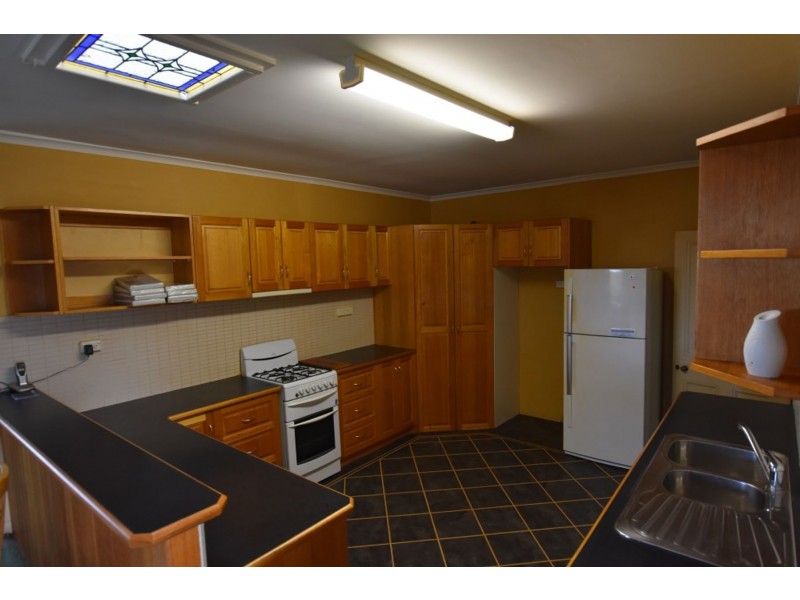 17 West Barrack Street., Deloraine TAS 7304