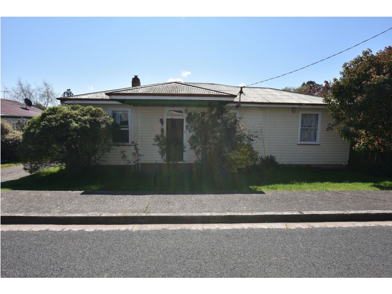 8 Grigg Street, Deloraine TAS 7304