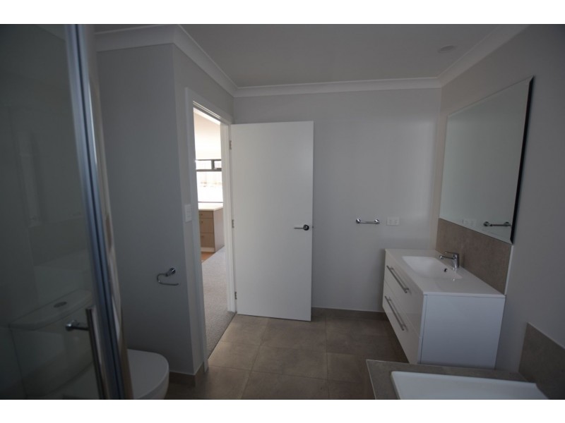 2/39 Parsonage St, Deloraine TAS 7304