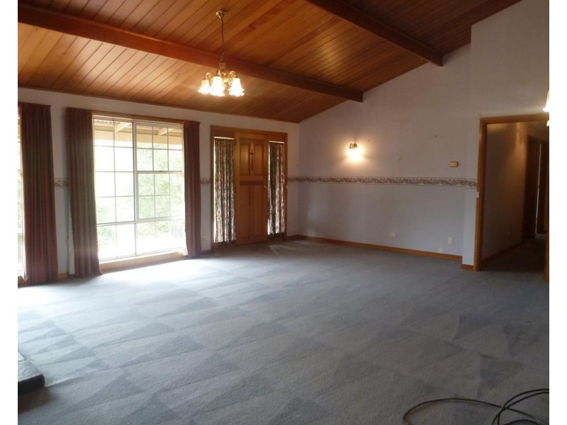 5862 Bass Highway, Elizabeth Town TAS 7304