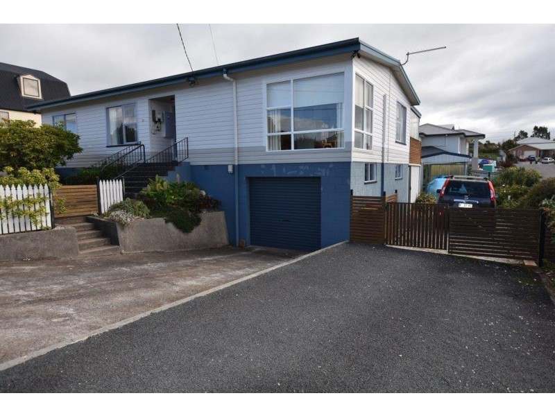 31 Winter Street, Deloraine TAS 7304