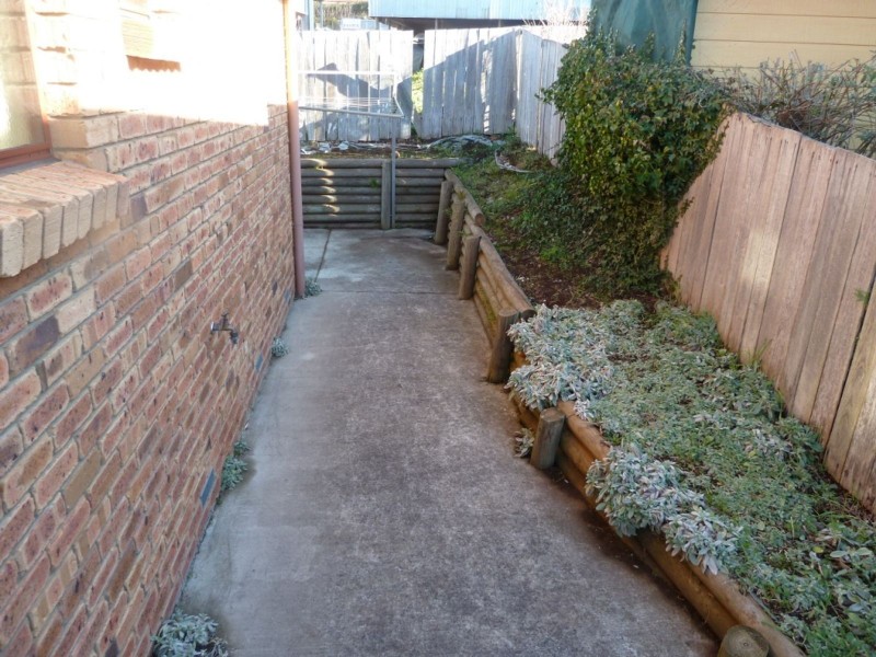 2/2 Bonney St, Deloraine TAS 7304