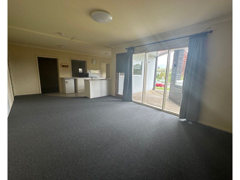 2/9 West Church Street, Deloraine TAS 7304