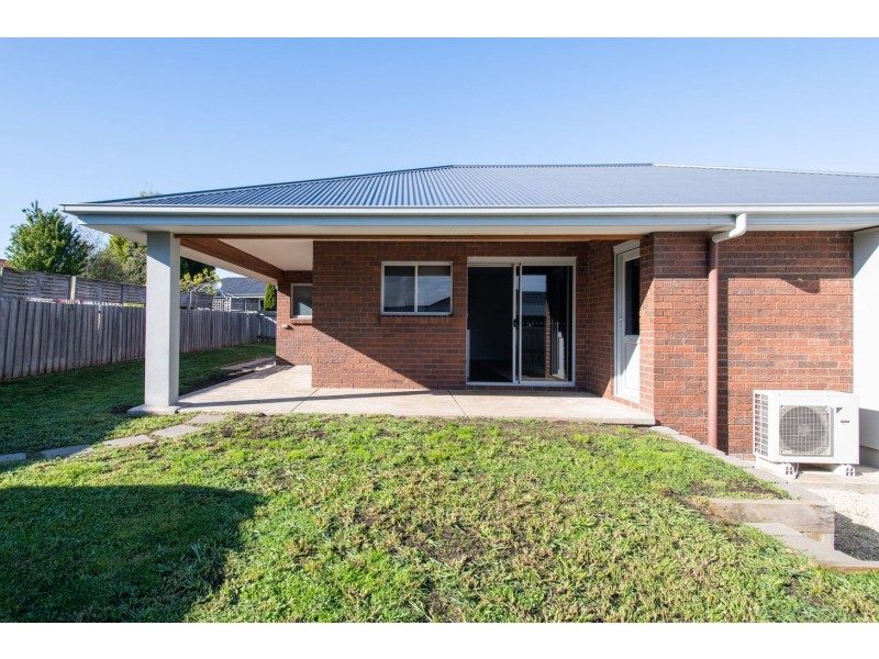2/16 Andros Place, Legana TAS 7277
