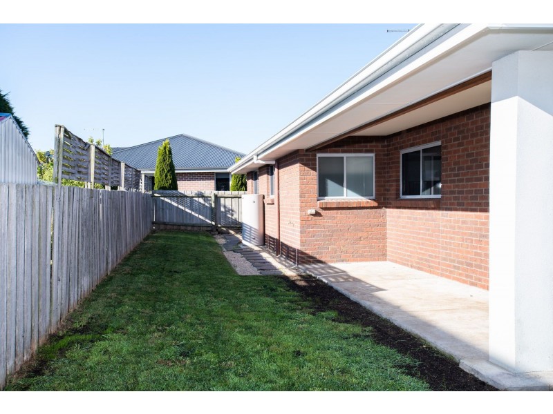 2/16 Andros Place, Legana TAS 7277