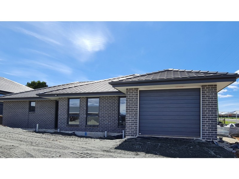 1/2 Nutt St, Deloraine TAS 7304