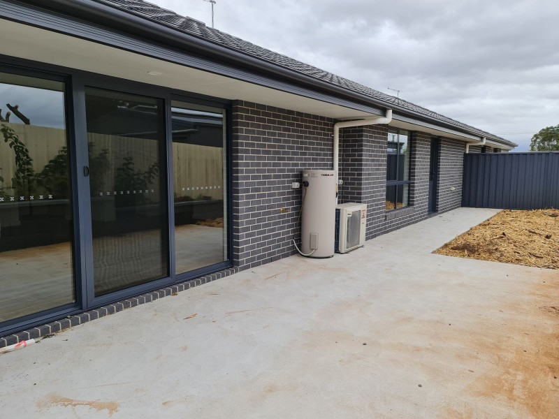 3/2 Nutt St, Deloraine TAS 7304