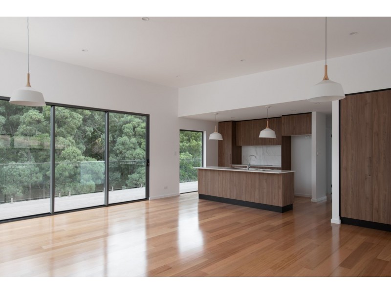 2/15 Wildmore Crescent, Exeter TAS 7275