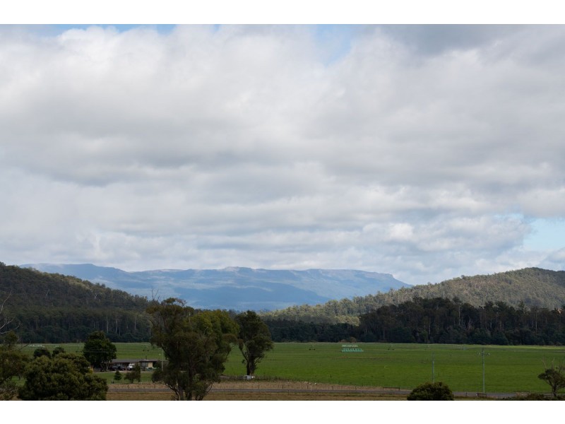 14506 Highland Lakes Road, Deloraine TAS 7304