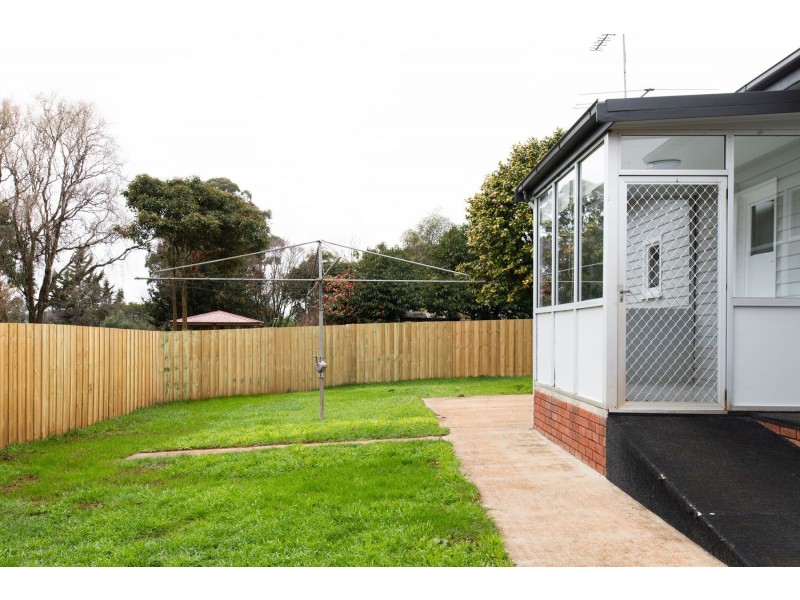 8 Grigg St., Deloraine TAS 7304