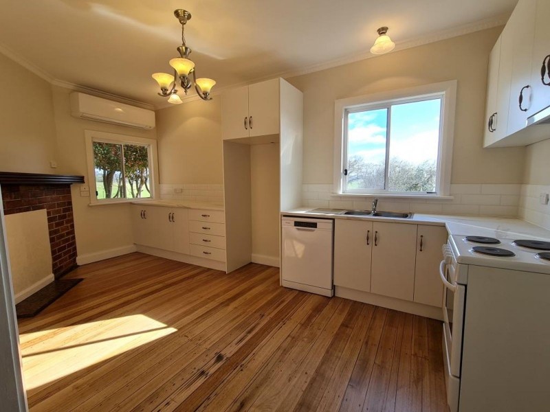 Elizabeth Town TAS 7304