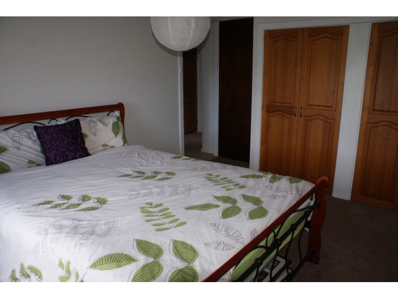 4/4 William Street, Westbury TAS 7303