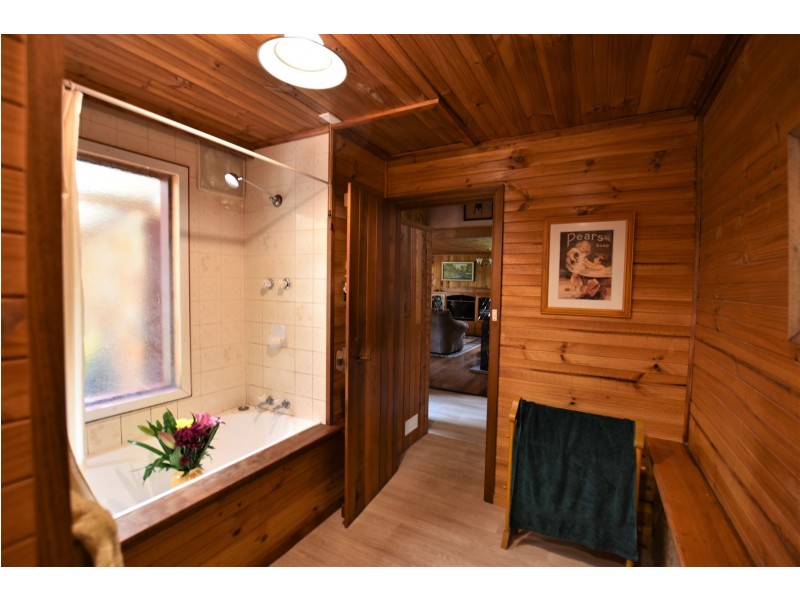 12985  Highland Lakes Rd, Golden Valley TAS 7304
