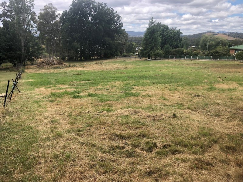 16 Main Rd, Exeter TAS 7275