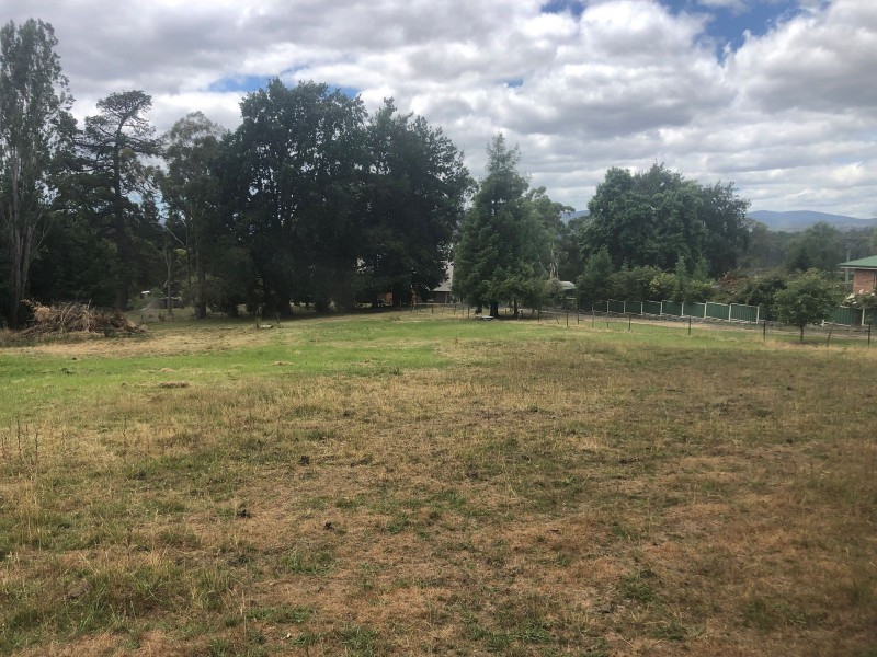 16 Main Rd, Exeter TAS 7275